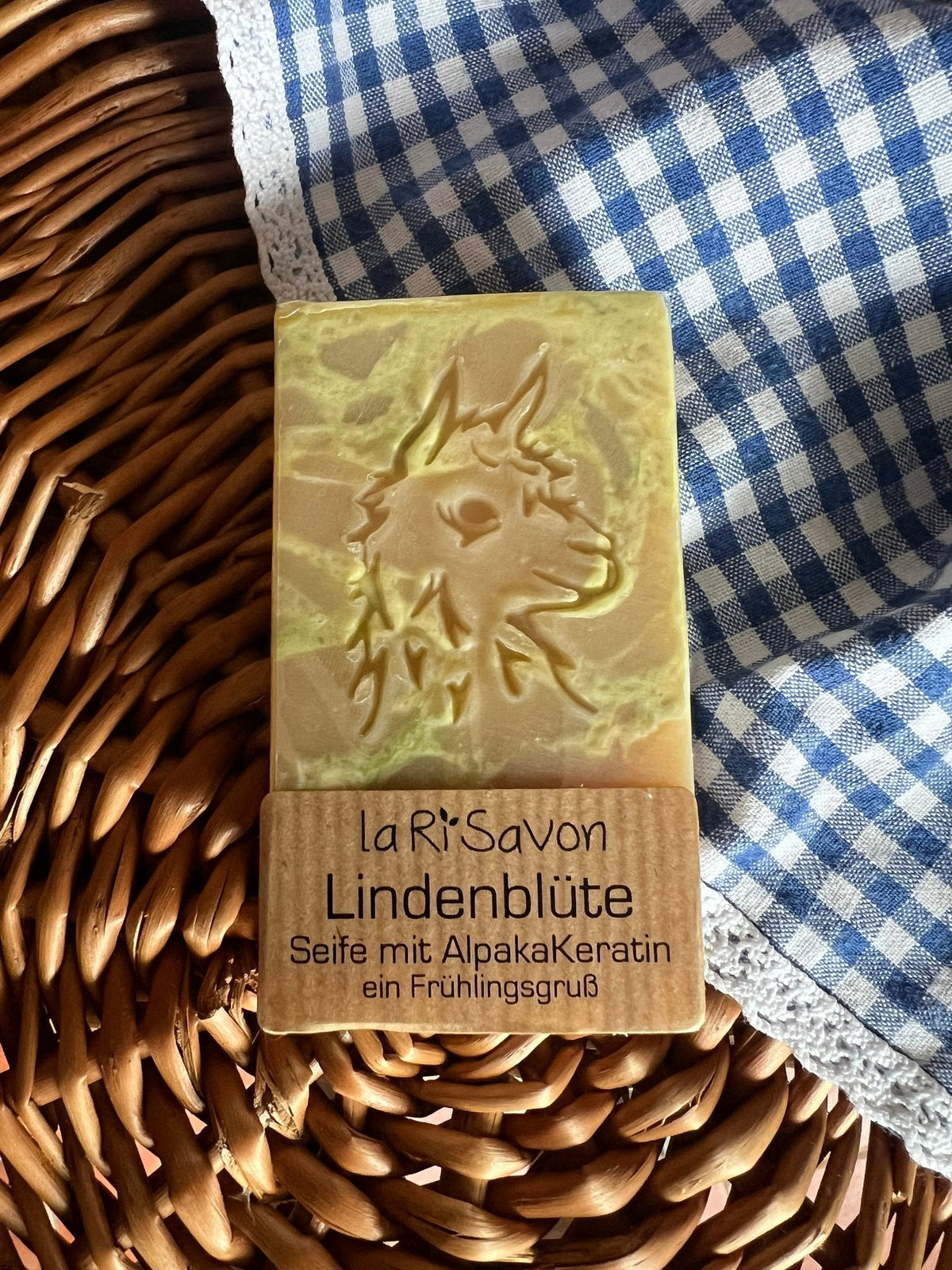 Alpakaseife laRiSavon „Lindenblüte“ – Frühlings-Edition Naturseife mit Alpaka-Keratin